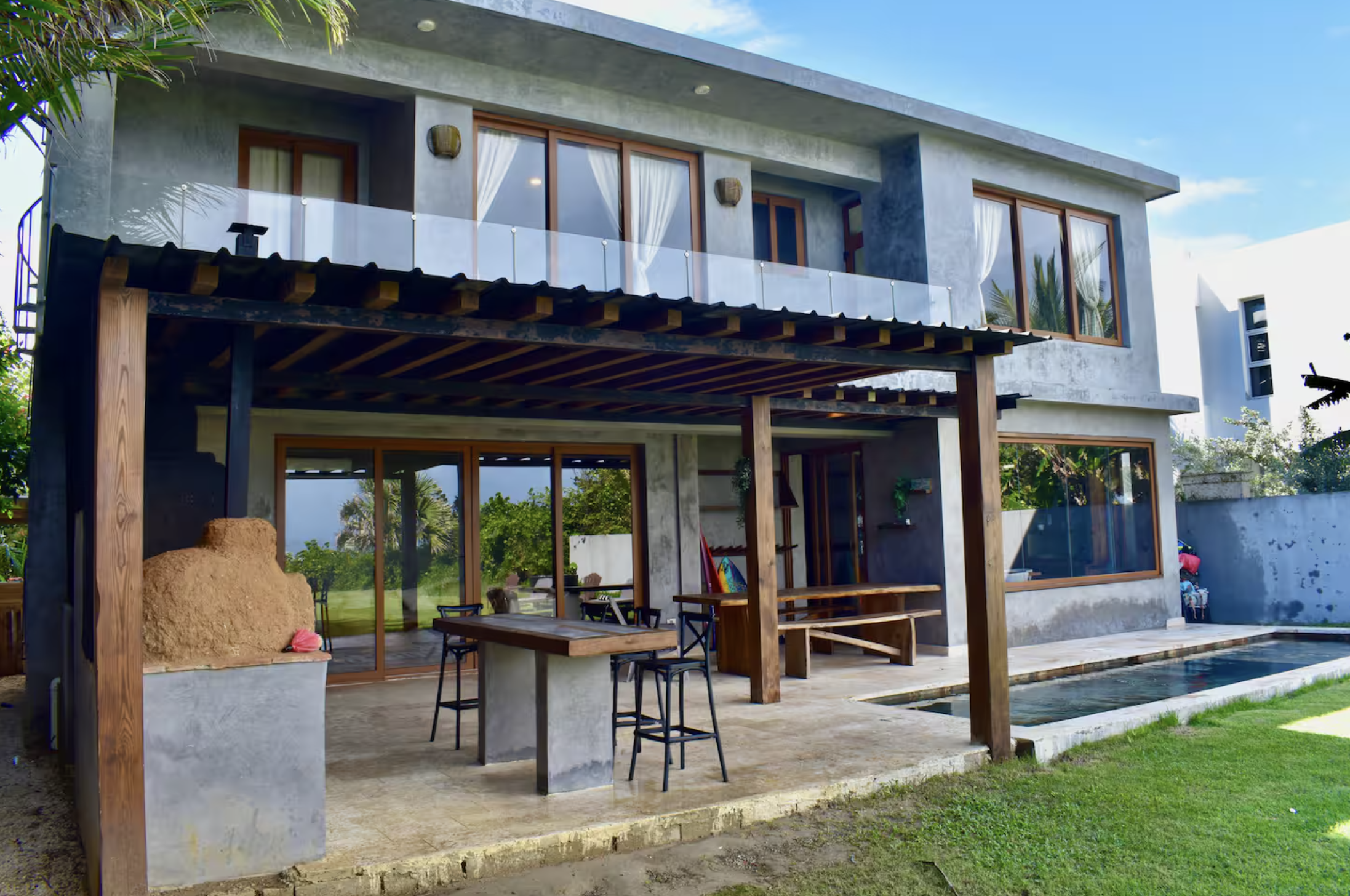 Villa Exterior - Main View